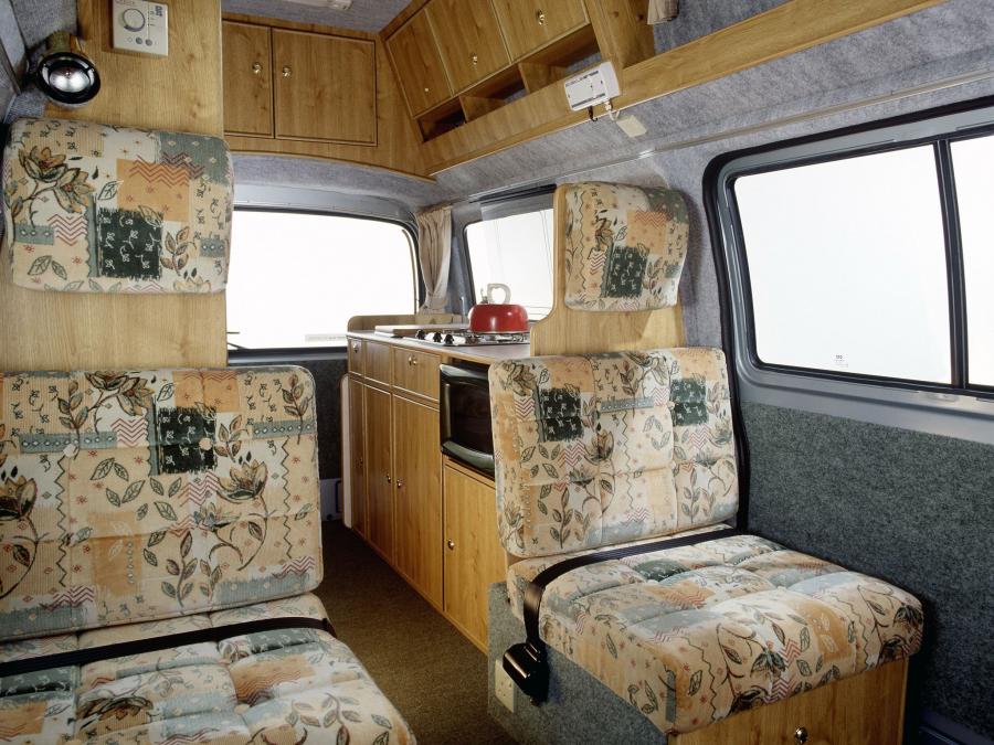  Toyota Hiace Devon Rio Grande 1995 года  (фото 3 из 7)
